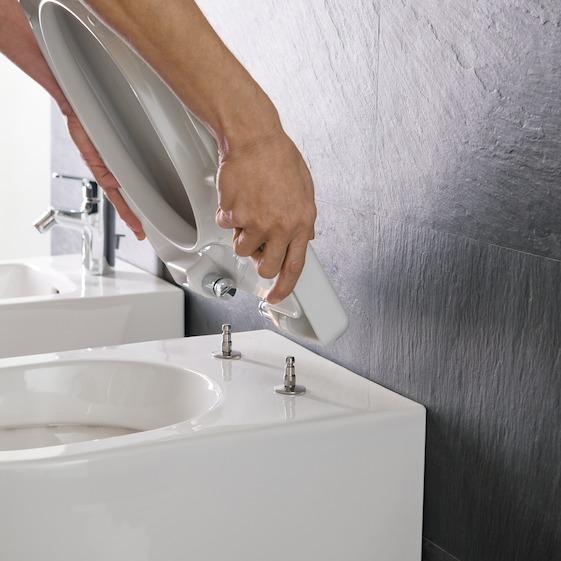 Сиденье для унитаза LAUFEN Pro 8.9896.6.000.000.1 с микролифтом, быстросъемное, ультратонкое